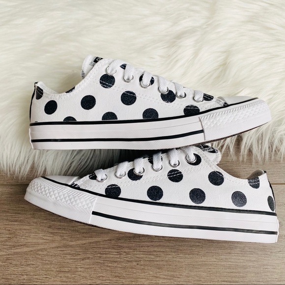 NWT Converse Chuck Taylor All Star Women’s Shoes - Picture 5 of 9